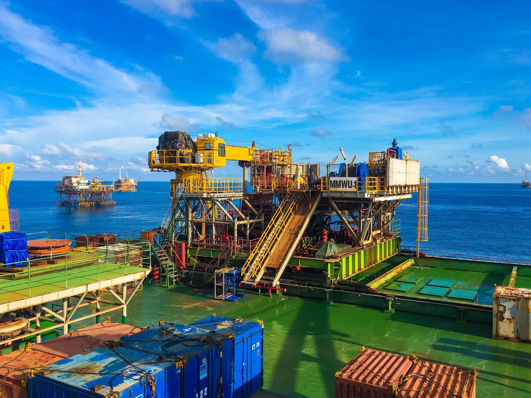 Giải pháp Sử dụng một phần khối kết cấu bệ đỡ cho tổ hợp khoan di động sẵn có (giàn MSP-3) để lắp cho giàn mới (MSP-10), đoạt giải Nhì Hội thi sáng tạo kỹ thuật 2022-2023, giúp tiết giảm chi phí cho Vietsovpetro hơn 2 triệu USD.