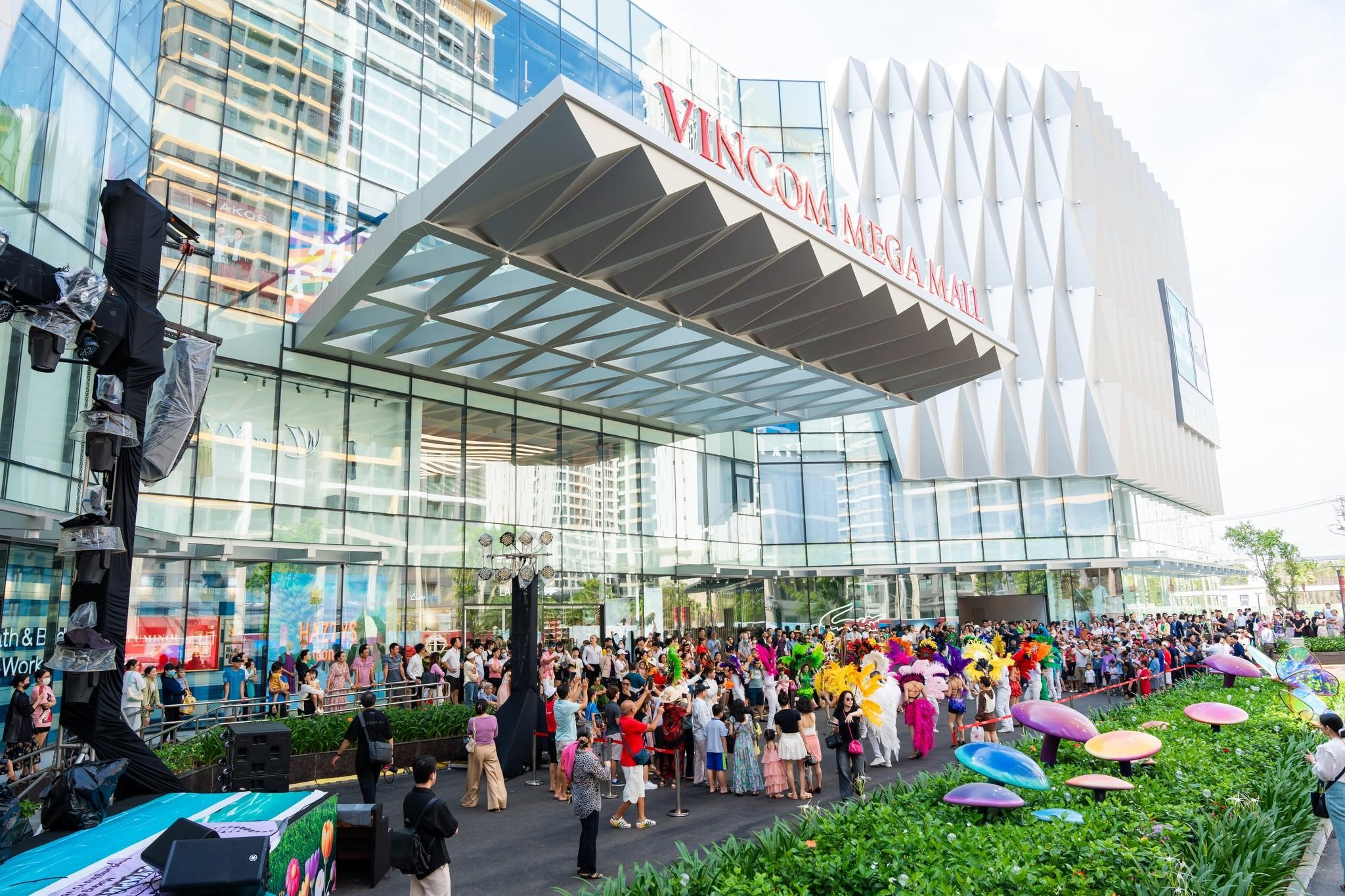 Vincom Mega Mall Grand Park khai trương thúc đẩy nhu cầu bán và cho thuê