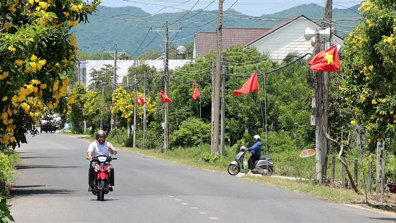 Tuyến đường sắc màu tại ấp Mỹ Hòa (xã Long Mỹ, huyện Đất Đỏ).