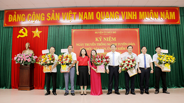 Đất Đỏ kỷ niệm ngày truyền thống các ban Đảng