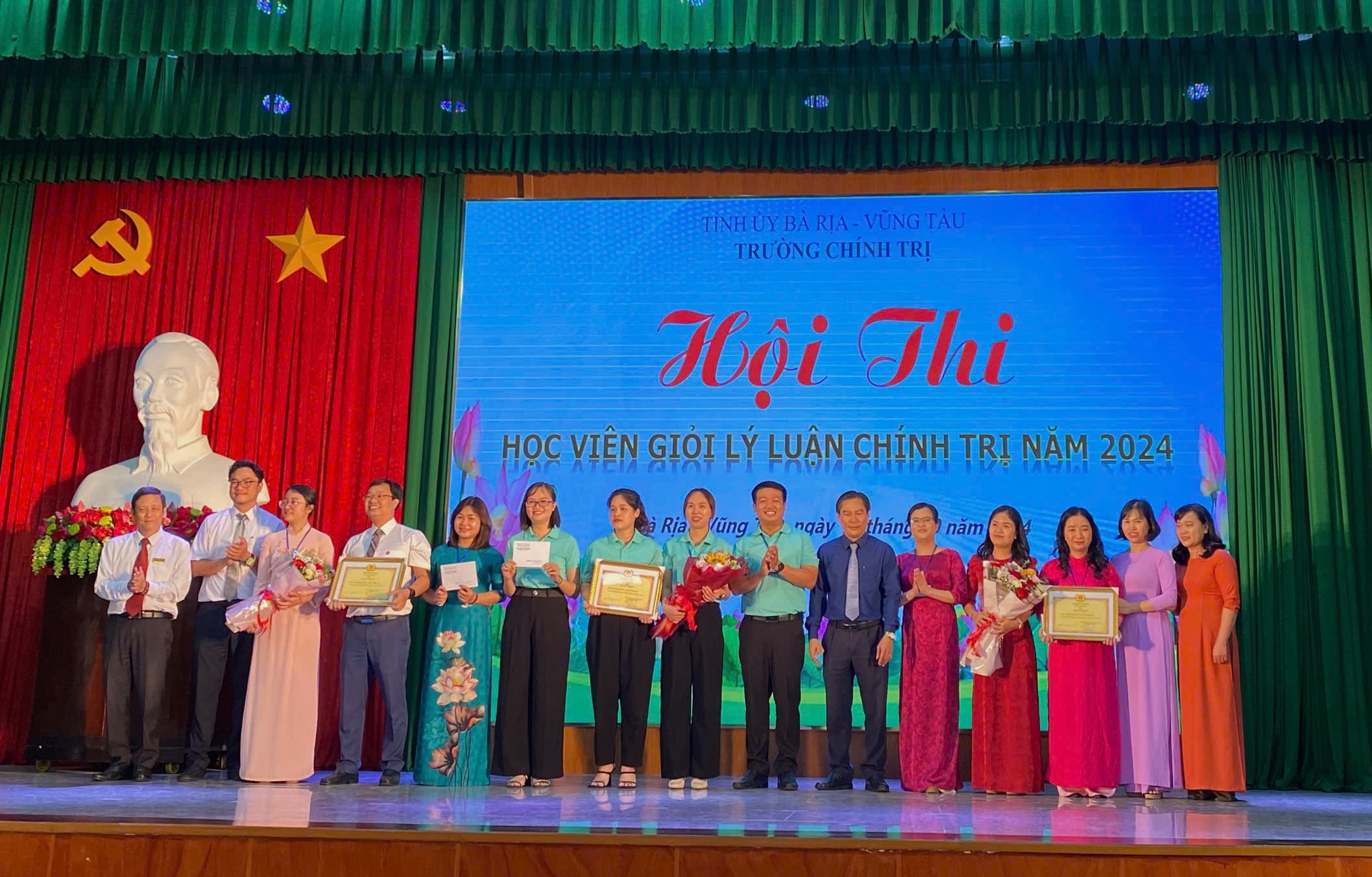 Học viên thi tài giỏi lý luận chính trị