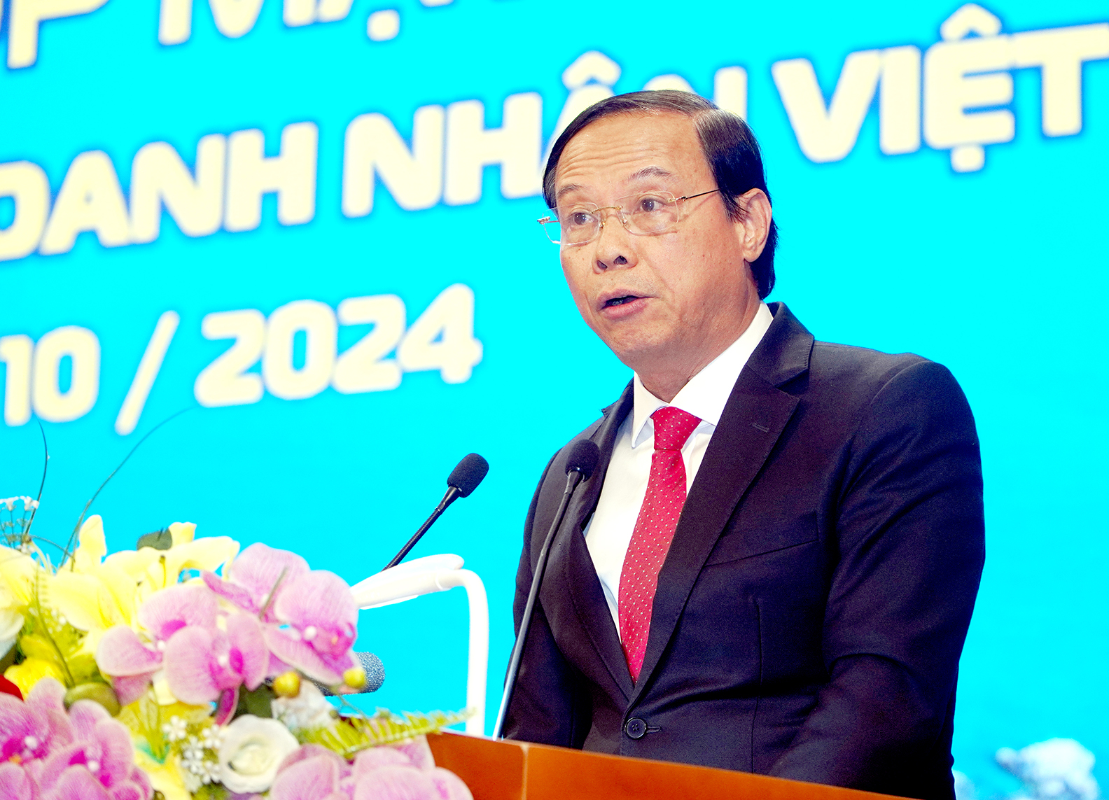Ông Nguyễn Văn Thọ, Chủ tịch UBND tỉnh  phát biểu tại buổi họp mặt.