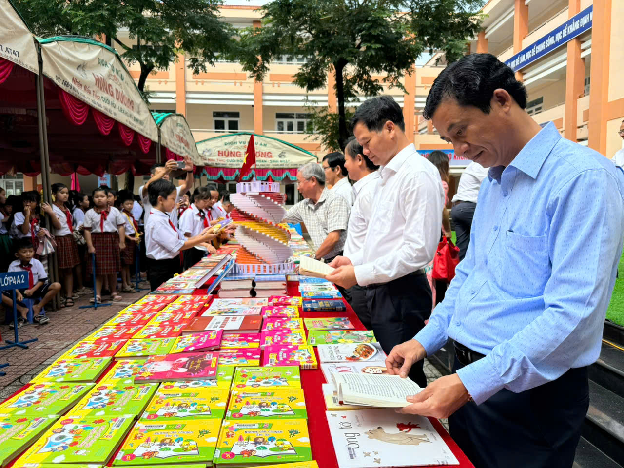 Lãnh đạo huyện Châu Đức tham dự khai mạc Tuần lễ hưởng ứng học tập suốt đời năm 2024.