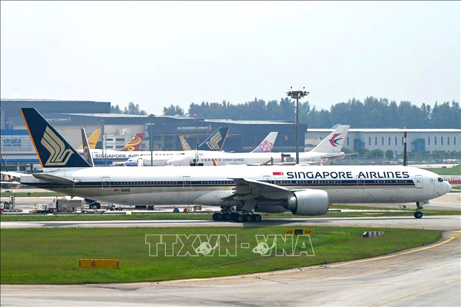 Máy bay của Hãng hàng không Singapore Airlines tại sân bay Changi của Singapore.