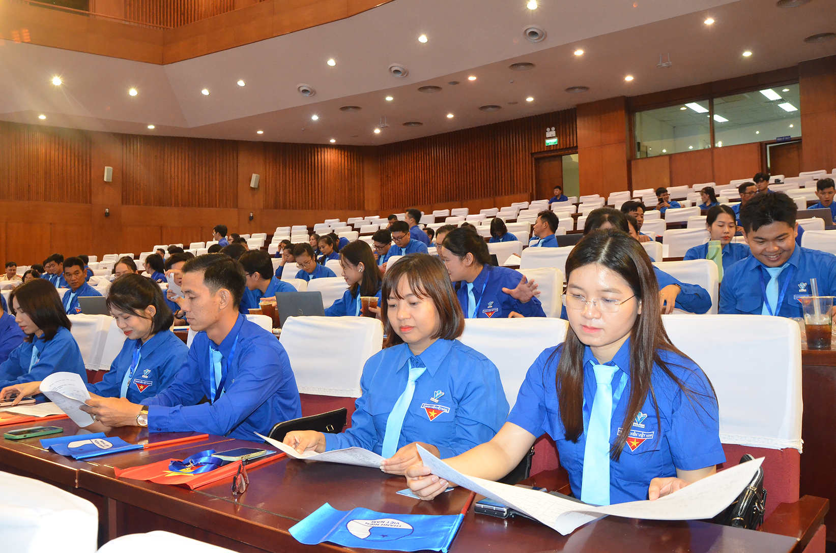 Các đại biểu tham dự Phiên thứ nhất Đại hội Đại biểu Hội LHTN tỉnh lần thứ VII, ngày 21/10.