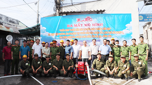 Video: Long Hải ra mắt mô hình Chữa cháy tuyến hẻm sâu