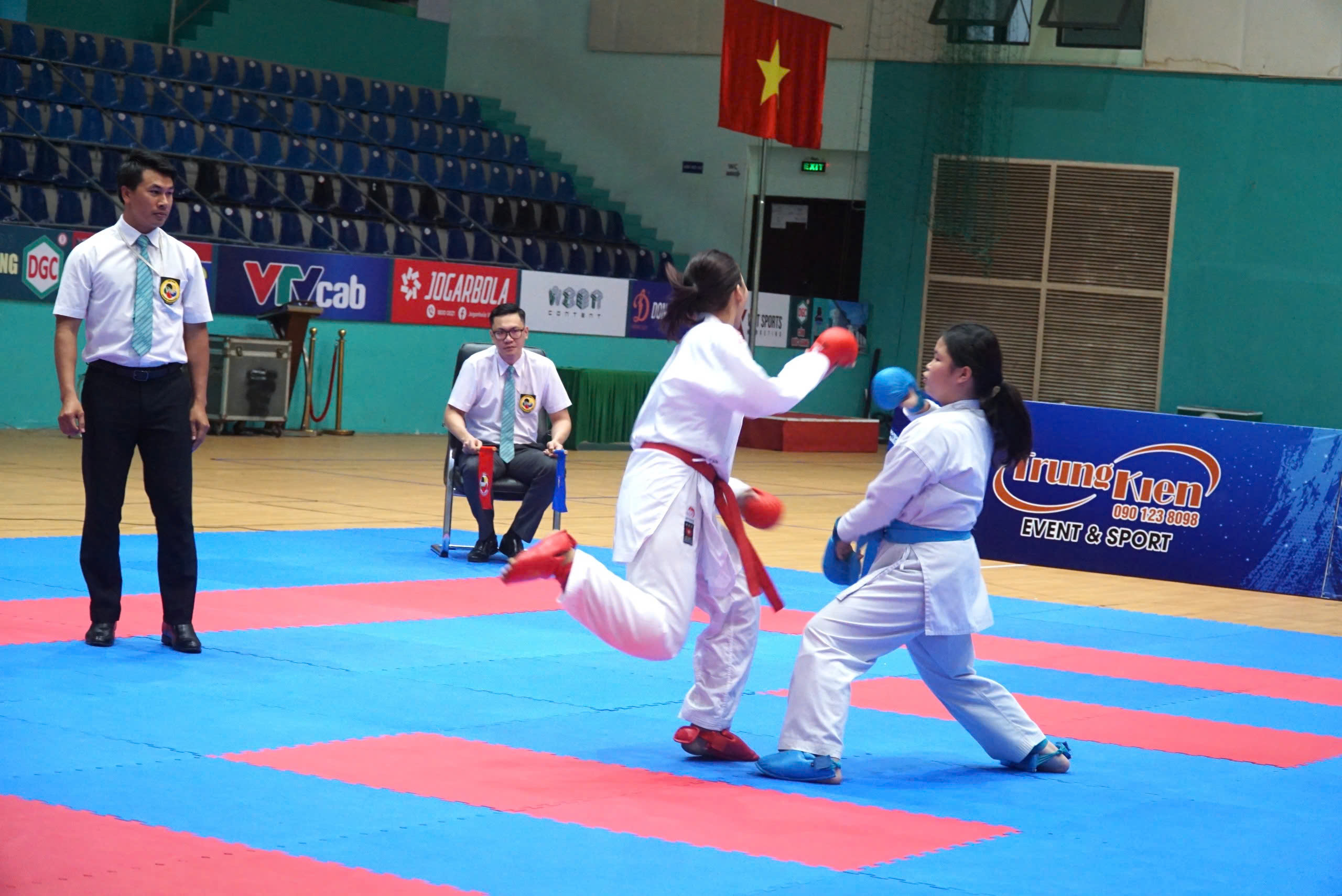 Khai mạc giải karate tỉnh mở rộng