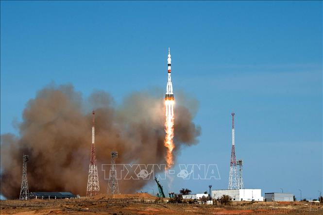 Tàu vũ trụ Soyuz MS-17 rời bệ phóng tại sân bay vũ trụ Baikonur của Nga.