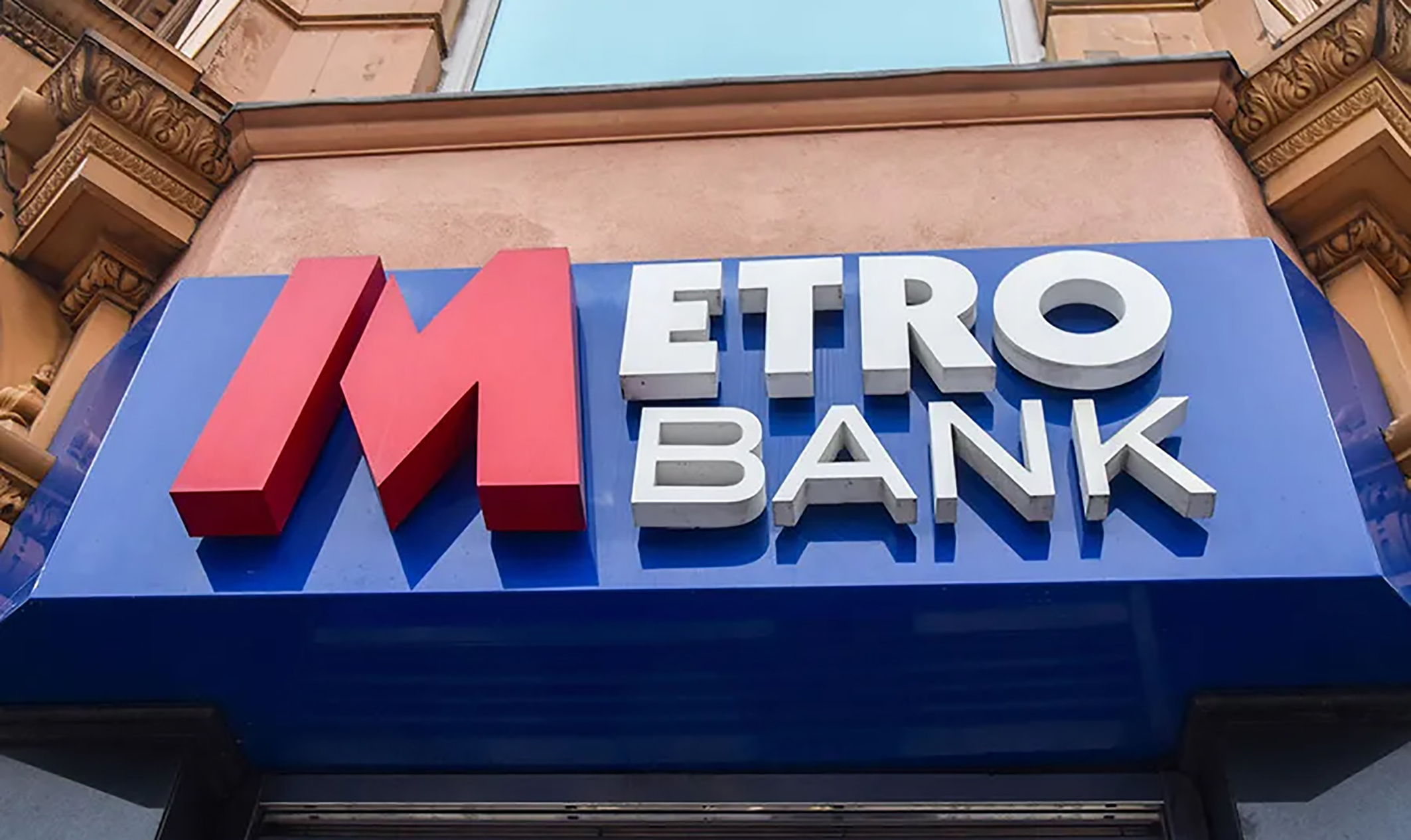 Ngân hàng Metro Bank tại Anh vừa bị phạt gần 17 triệu bảng (21,65 triệu USD).