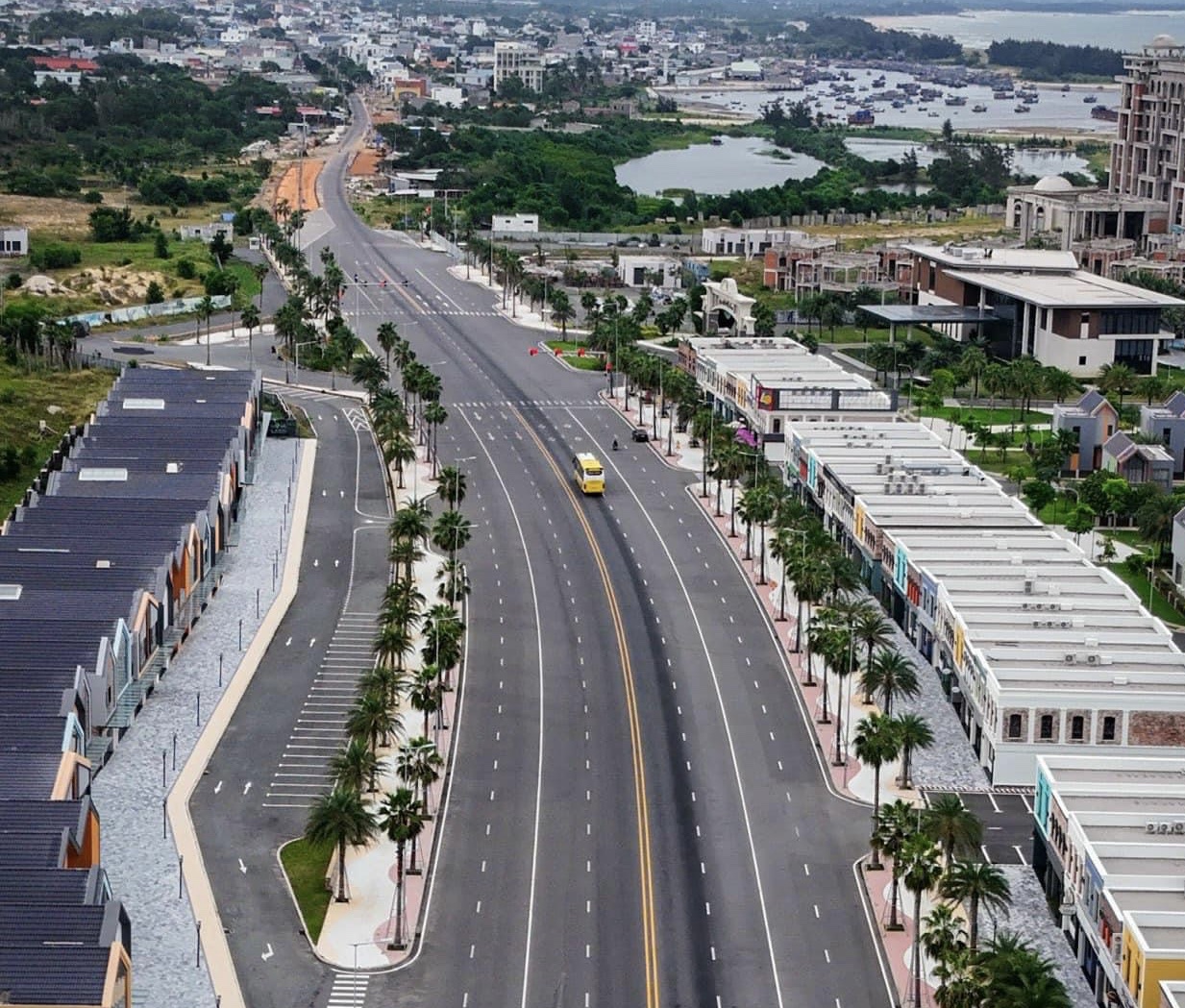 Theo kết quả thống kê, nhóm đất phi nông nghiệp có diện tích 52.710 ha, chiếm 26,59% tổng diện tích tự nhiên của tỉnh.  Trong ảnh: Một góc khu đô thị Hồ Tràm, huyện Xuyên Mộc