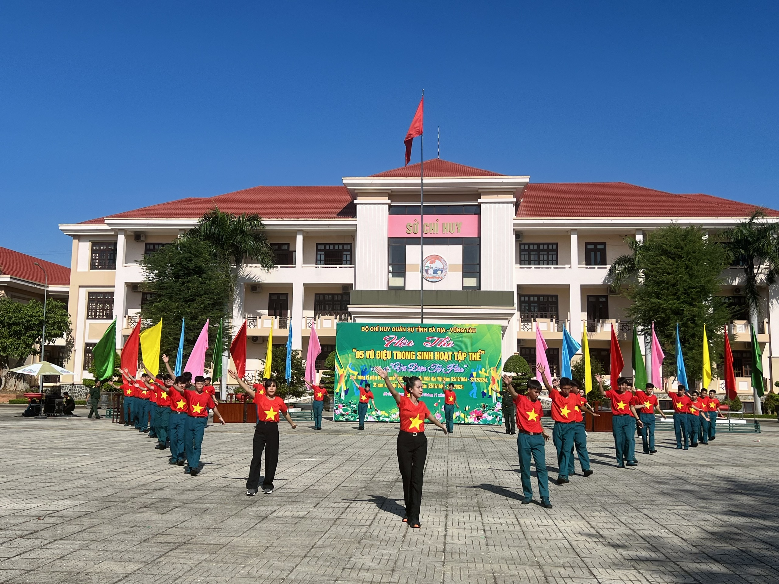 Phần thể hiện của đội Ban CHQS  huyện Châu Đức tại hội thi.