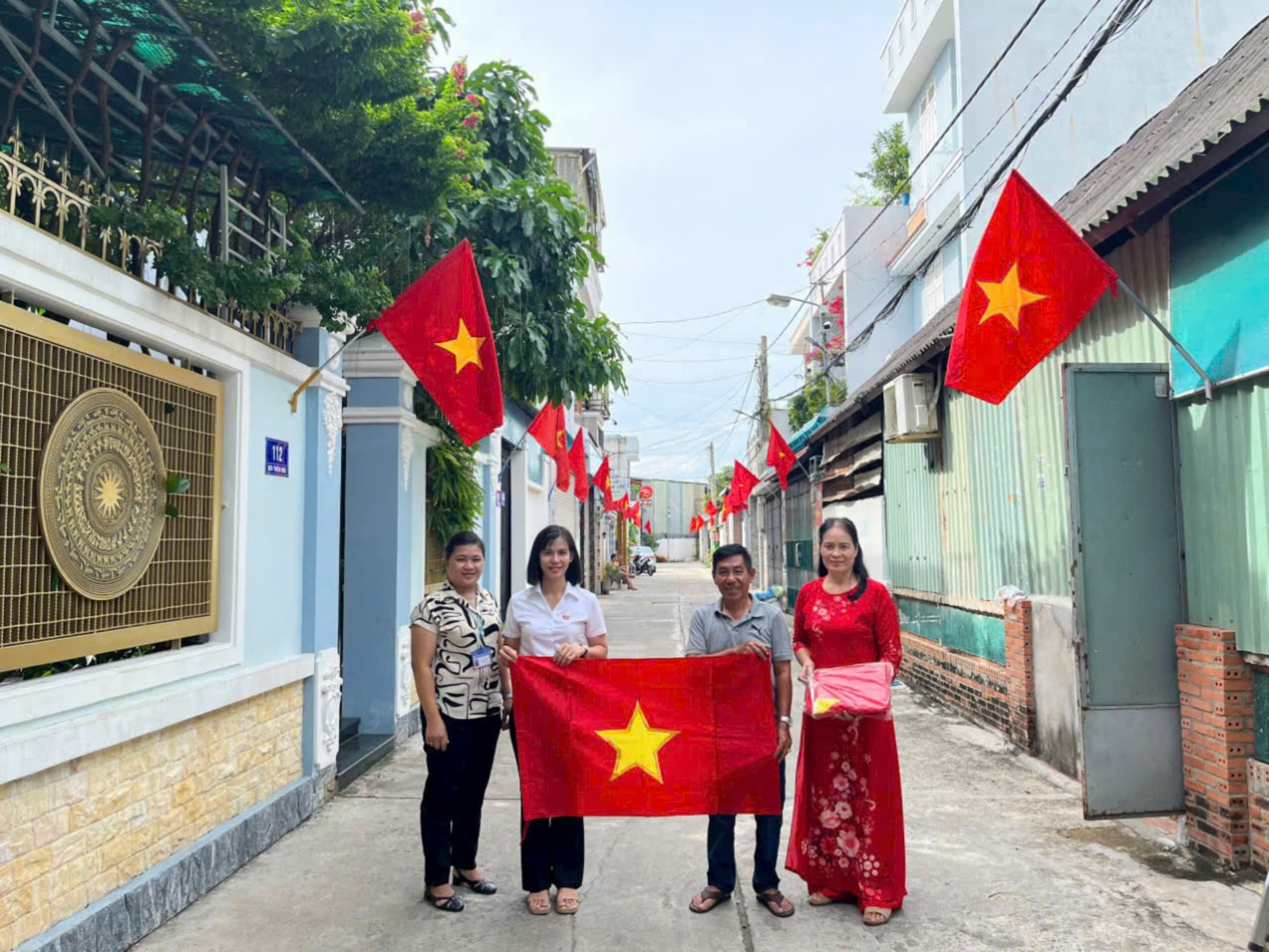 Nhiều tuyến phố của KP.2, phường 10, TP.Vũng Tàu thực hiện mô hình Đường cờ Tổ quốc.