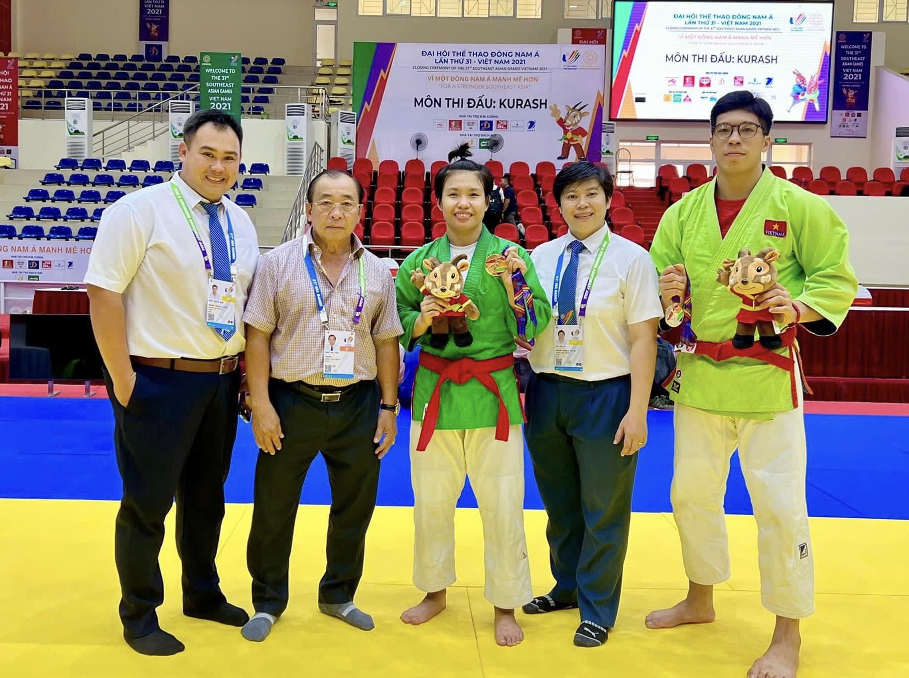 2 VĐV Nguyễn Thị Thanh Trâm và Trần Thanh Hiển từng mang về HCV và HCB tại Seagames 31 cho đội tuyển Việt Nam.