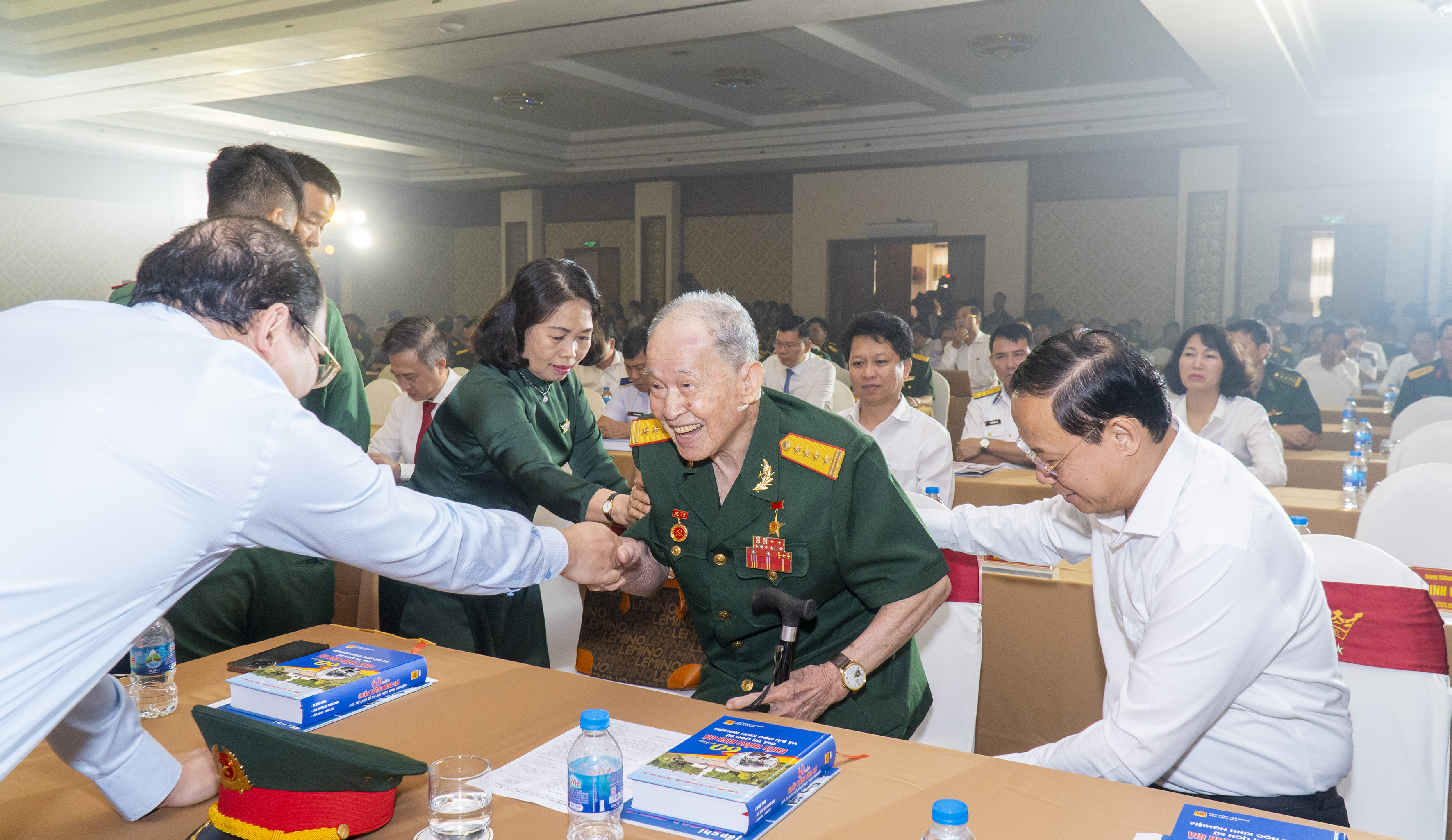 Đảng bộ, quân và dân Bà Rịa-Vũng Tàu đi vào lịch sử dân tộc và mãi mãi là niềm tự hào của các thế hệ cán bộ, chiến sĩ và đồng bào tỉnh Bà Rịa - Vũng Tàu hôm nay và mãi về sau.