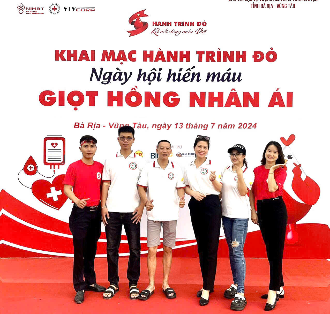 Các tình nguyện viên, Hội viên của CLB tham gia diễu hành chương trình Hành trình Đỏ Trung ương phối hợp với Ban Chỉ đạo vận động hiến máu tình nguyện tỉnh Bà Rịa-Vũng Tàu tổ chức phát động Chương trình hiến máu tình nguyện “Hành trình Đỏ - Kết nối dòng máu Việt năm 2024”.