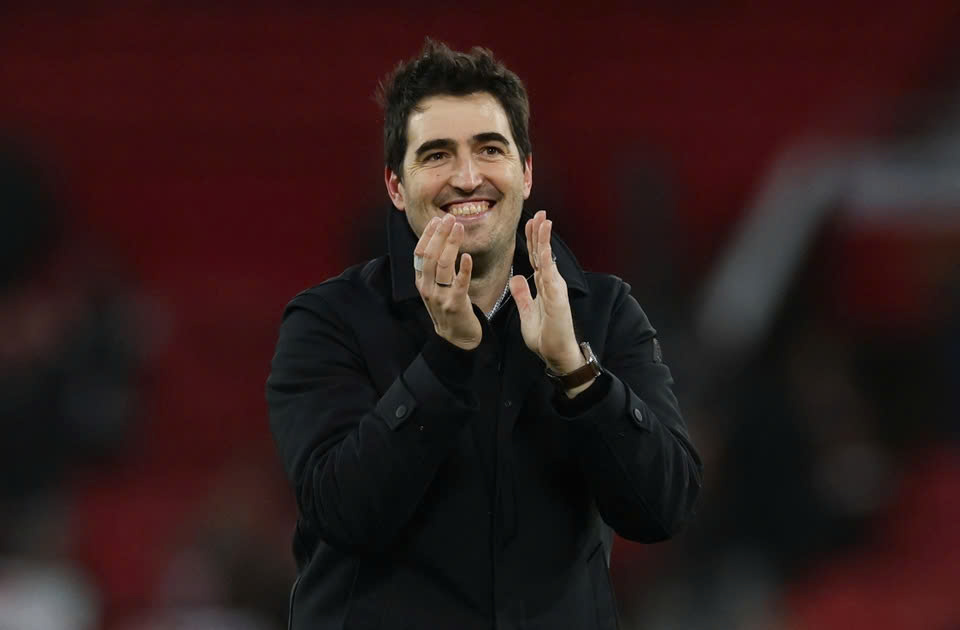 Andoni Iraola khuynh đảo Premier League