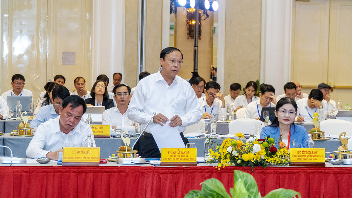 Ông Nguyễn Văn Thọ, Chủ tịch UBND tỉnh Bà Ria-Vũng Tàu phát biểu tại hội nghị.
