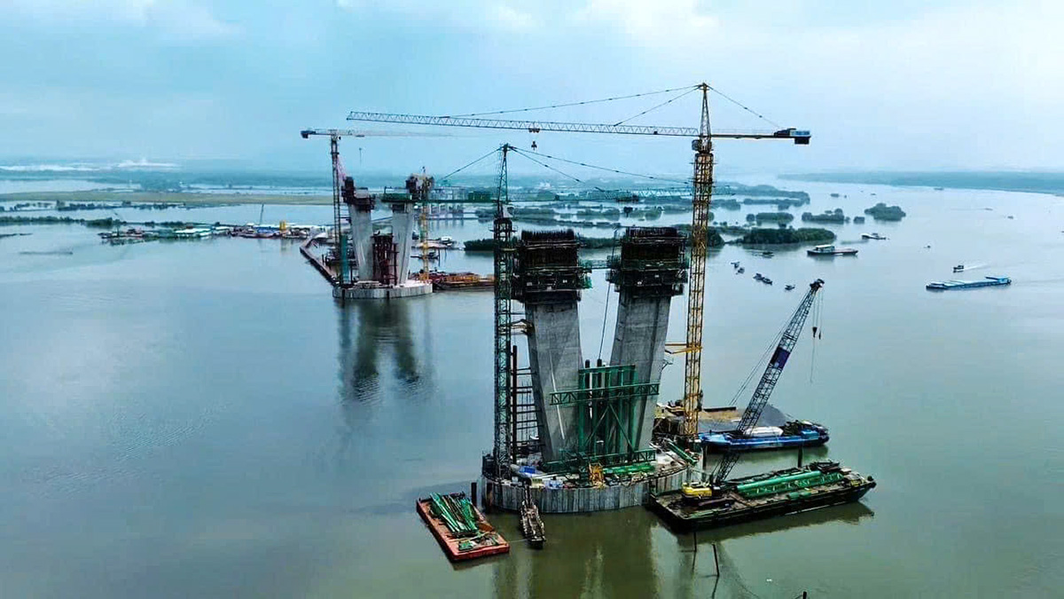 Cầu Phước An hoàn thành sẽ góp phần hoàn thiện hệ thống giao thông kết nối vùng Đông Nam Bộ. Trong ảnh Thi công cầu Phước An.