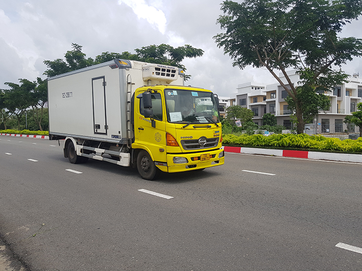 Nếu vi phạm quy định thời gian lái xe, người điều khiển ô tô kinh doanh vận tải và vận tải nội bộ sẽ bị phạt tiền từ 3 - 5 triệu đồng, bị tước quyền sử dụng giấy phép lái xe từ 1 - 3 tháng. (Ảnh có tính chất minh họa).