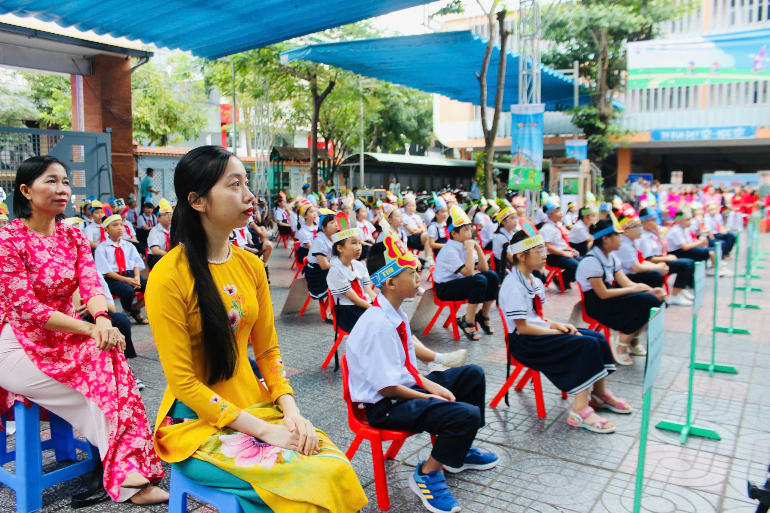 100 học sinh của 10 trường Tiểu học trên địa bàn thành phố tham dự cuộc thi.