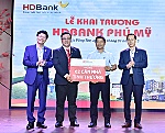 HDBank Phú Mỹ tặng 2 căn nhà tình thương nhân dịp khai trương chi nhánh