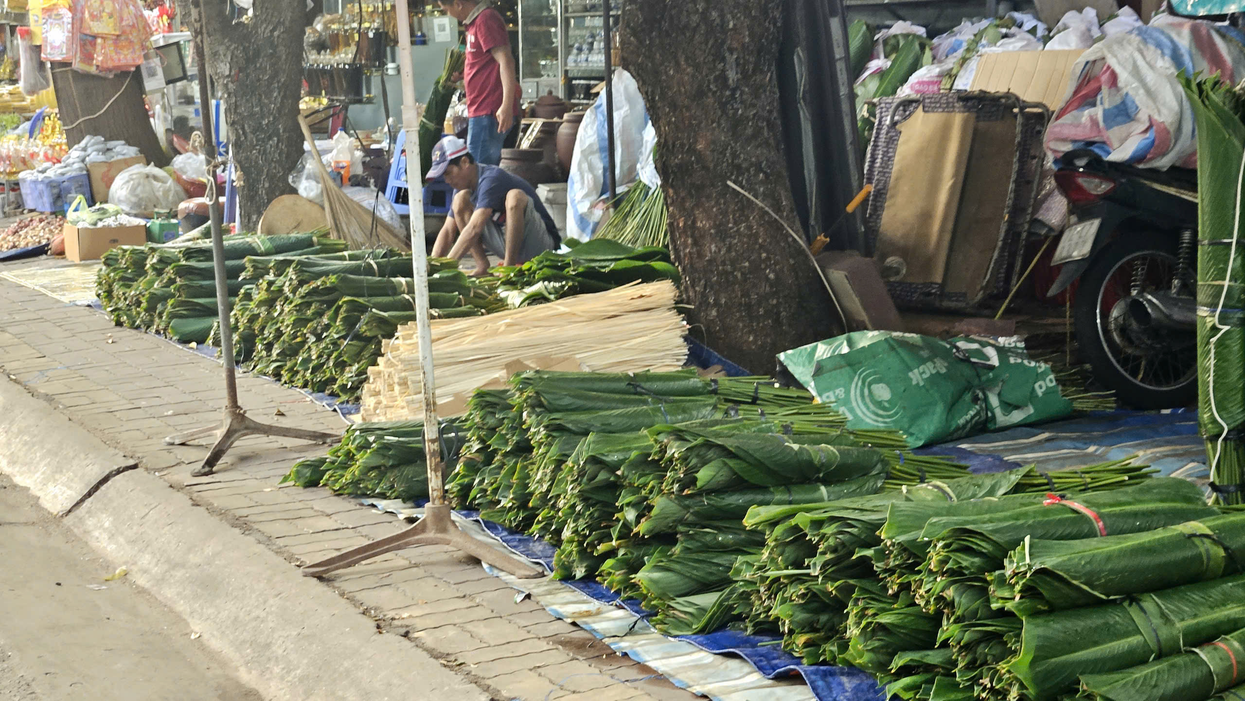 Sôi động thị trường ngày ông Công ông Táo