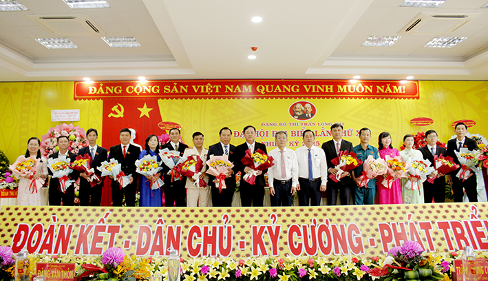 Long Hải tập trung khai thác có hiệu quả tiềm năng, lợi thế của địa phương
