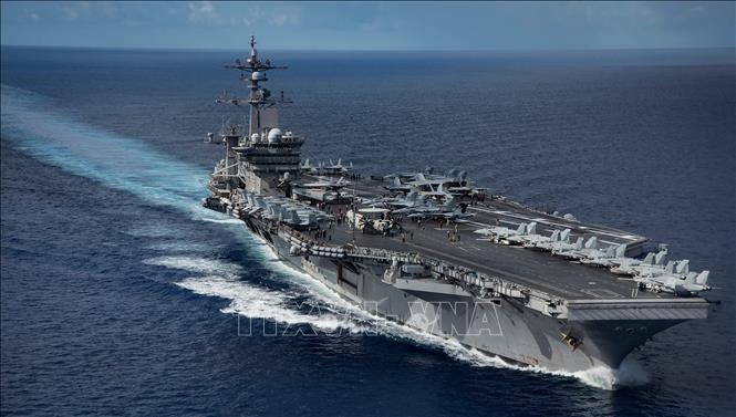 Tàu sân bay USS Carl Vinson của Mỹ.