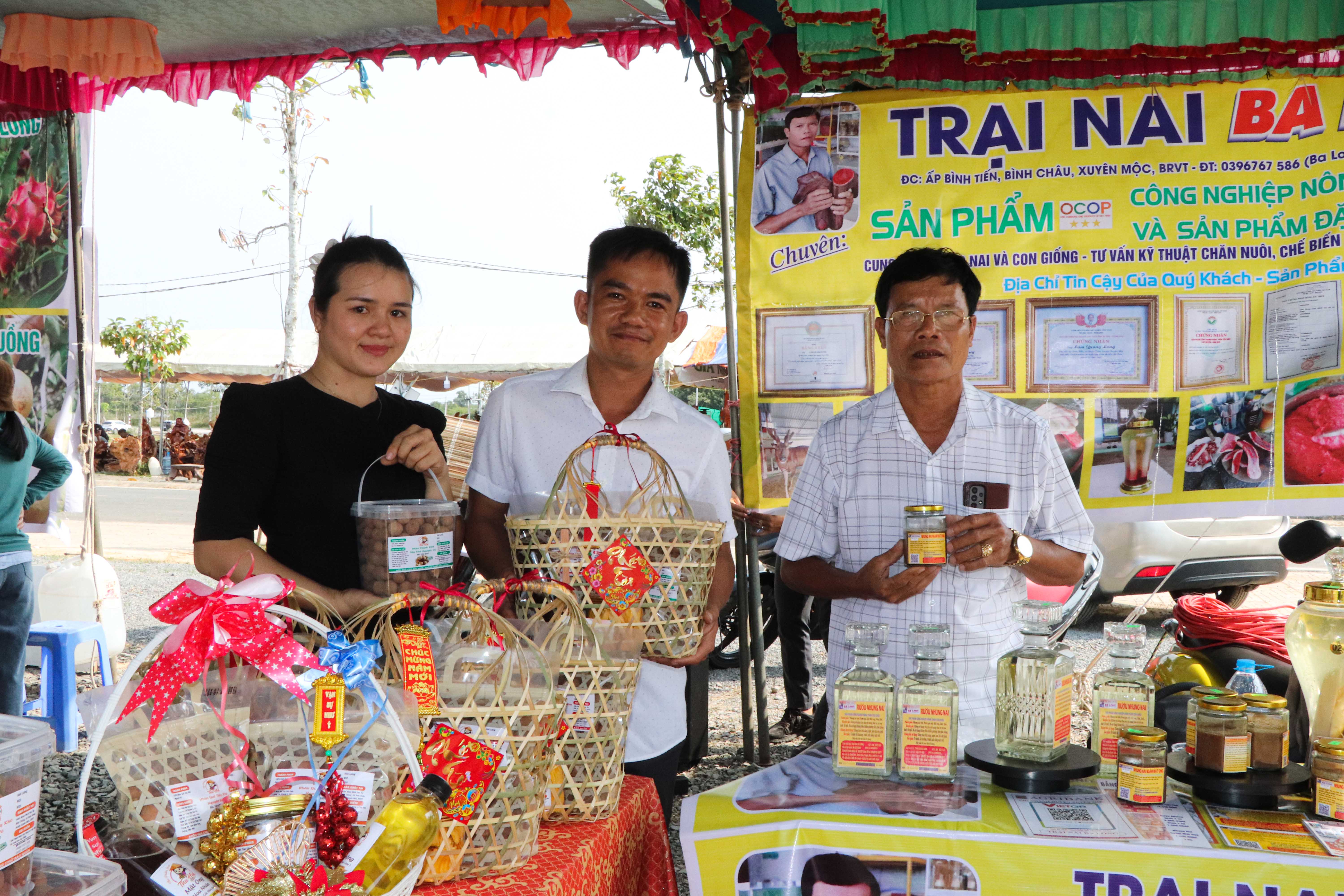 Các sản phẩm nhãn Thái sấy, mít Thái sấy khô, nhung nai ngâm mật ong đạt OCOP 3 sao của Hội Nông dân xã Bình Châu sản xuất theo hướng sạch, an toàn với người tiêu dùng.