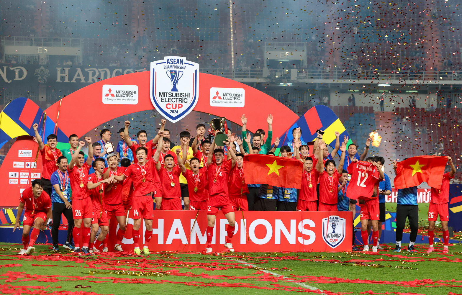 Chức vô địch ASEAN Cup 2024 đã đem đến xung lực mới cho nền bóng đá trong năm mới Ất Tỵ 2025.