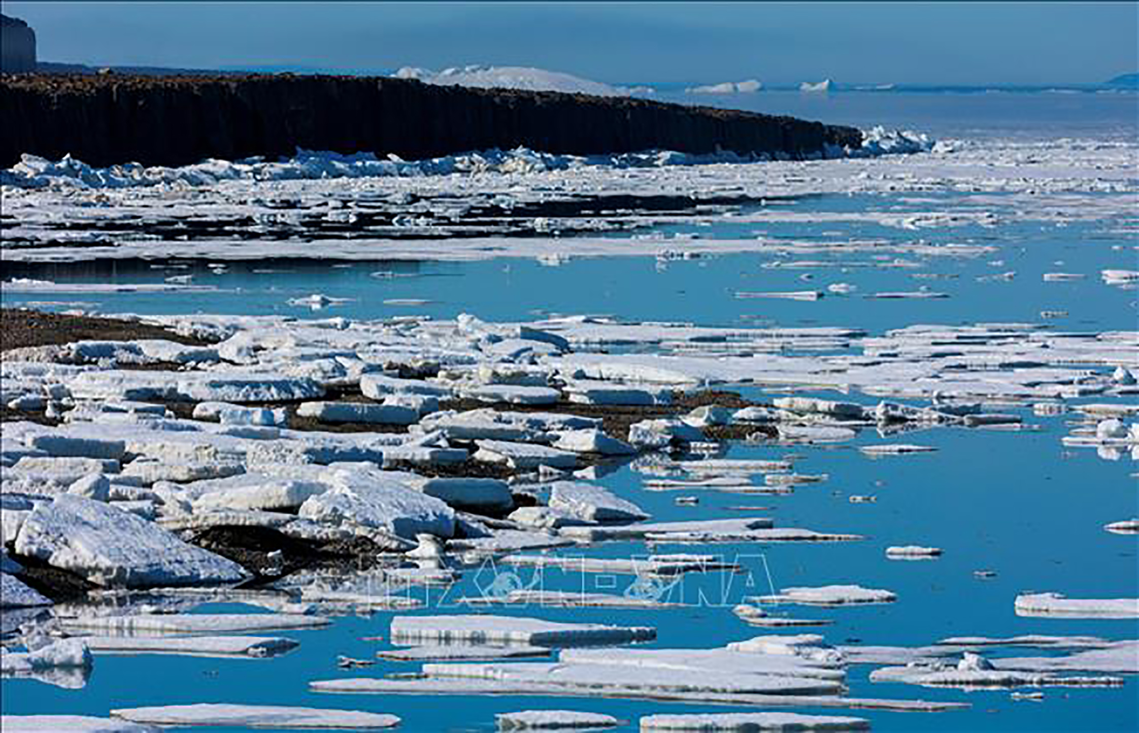 Những tảng băng trôi ở Baffin Bay, đảo Greenland.