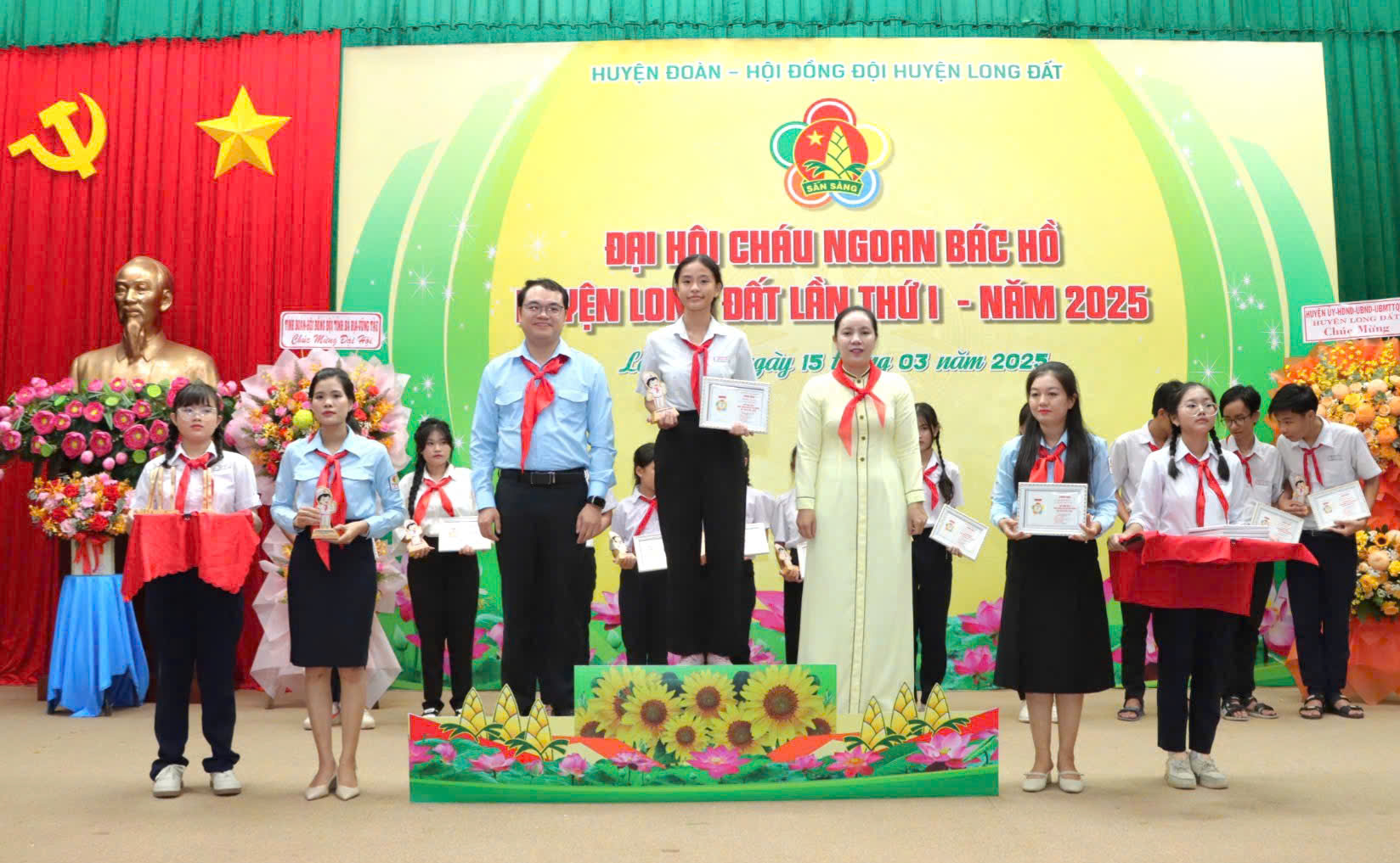 Đại hội Cháu ngoan Bác Hồ huyện Long Đất