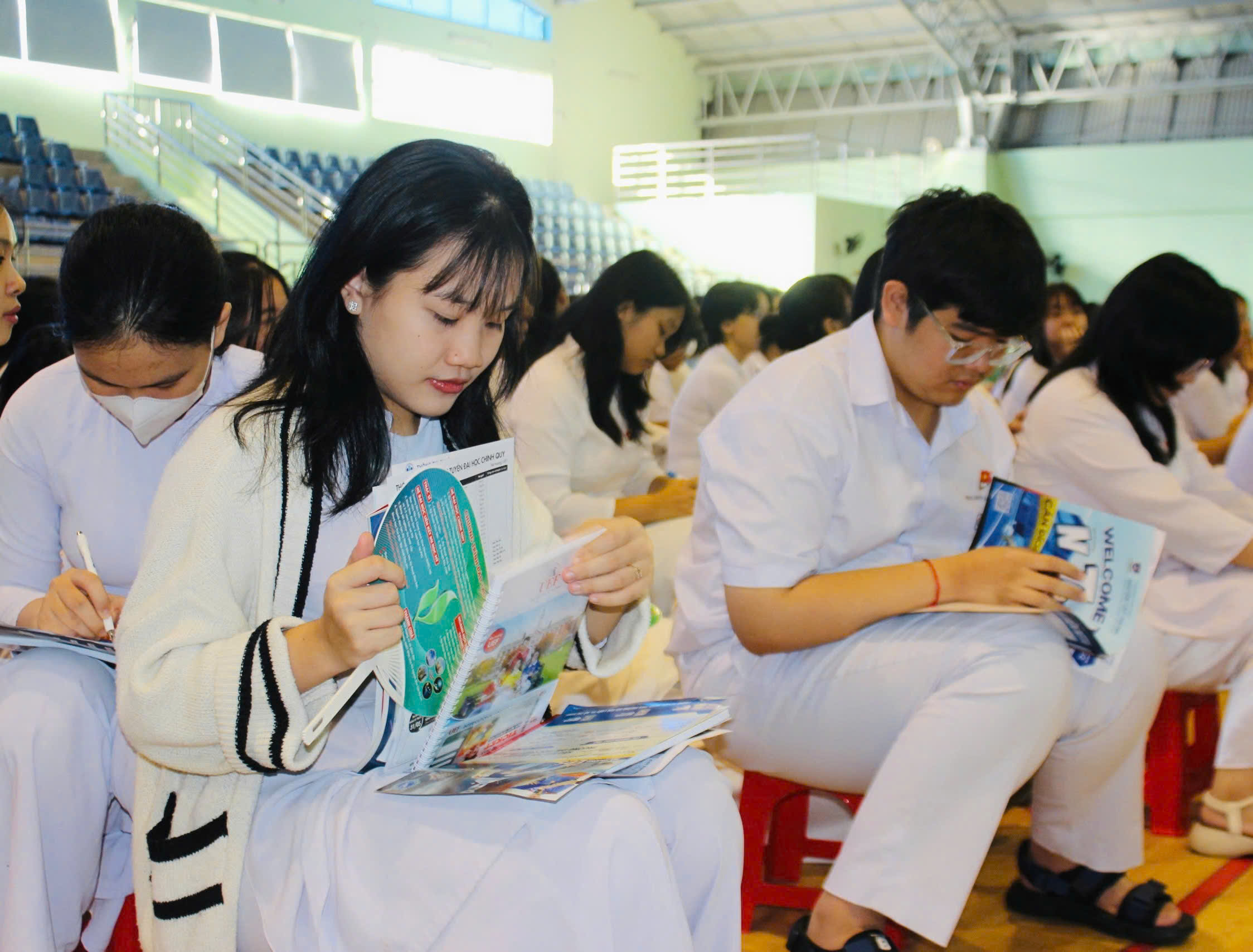 Thí sinh cần cân nhắc kỹ lưỡng khi lựa chọn các ngành học mới.