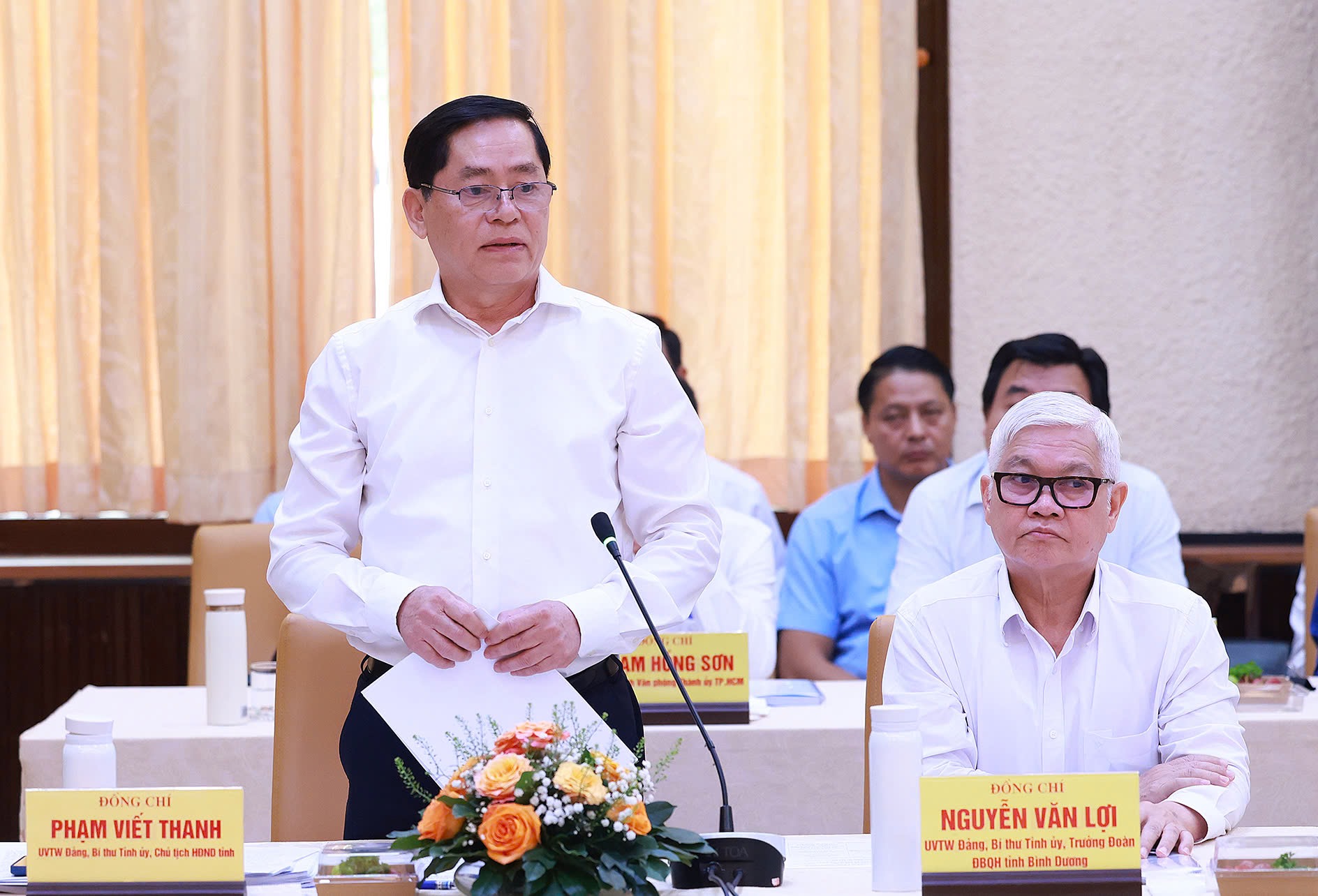 Ông Phạm Viết Thanh, Ủy viên Trung ương Đảng, Bí thư Tỉnh ủy, Chủ tịch HĐND tỉnh Bà Rịa-Vũng Tàu phát biểu tại hội nghị. Ảnh: DƯƠNG GIANG