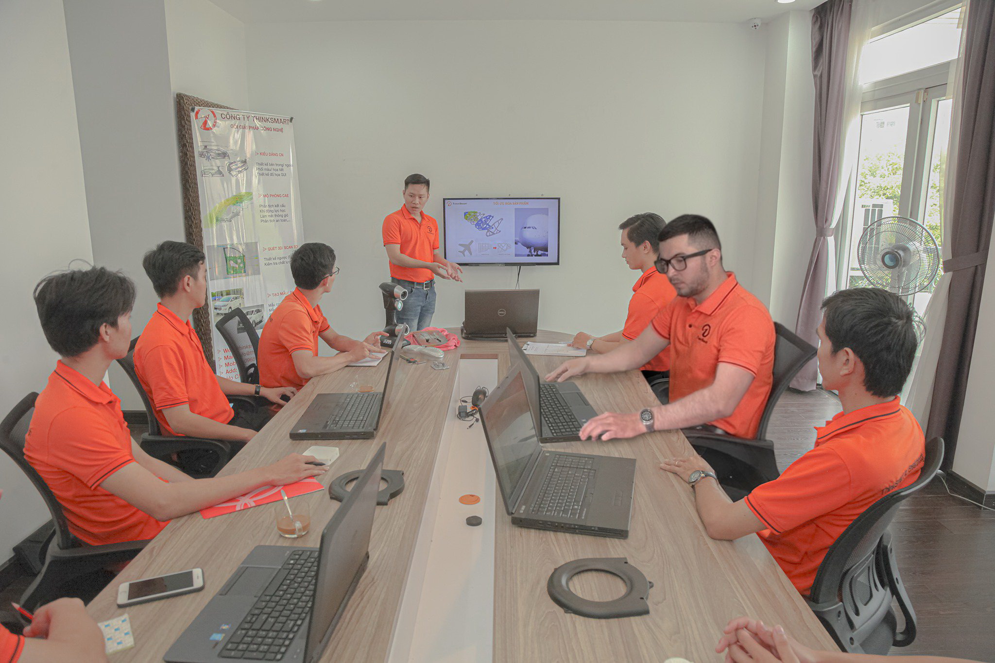 Đào tạo kiến thức về công nghệ in, scan 3D, mô phỏng và giao dịch sản phẩm trên sàn công nghệ Bavutex cho nhân viên ở công ty ThinkSmart (TP.Vũng Tàu).