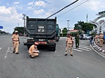 Va chạm với xe đầu kéo, 2 người tử vong