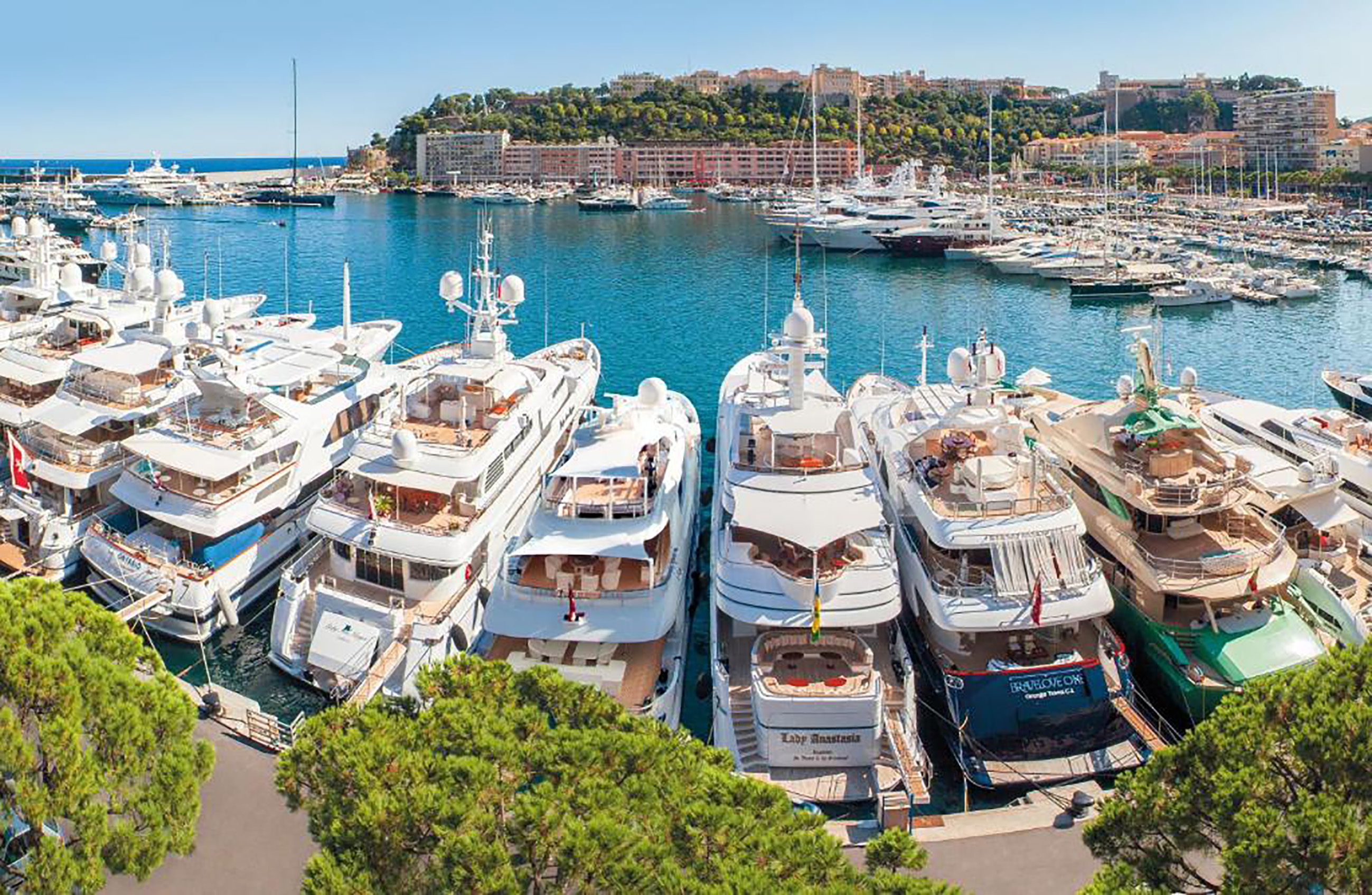 Monaco - vương quốc tí hon giàu có