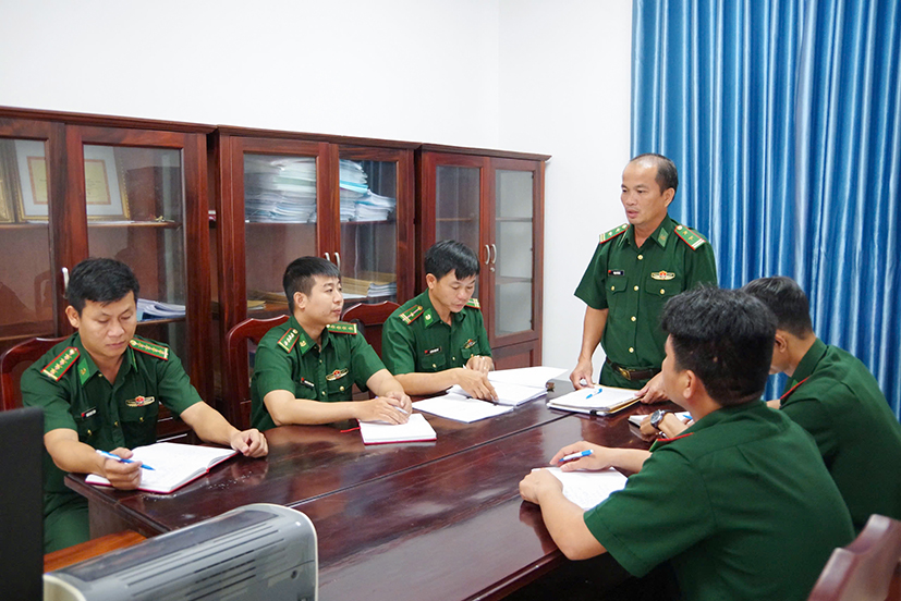 Lính đặc nhiệm đấu tranh với tội phạm ma túy