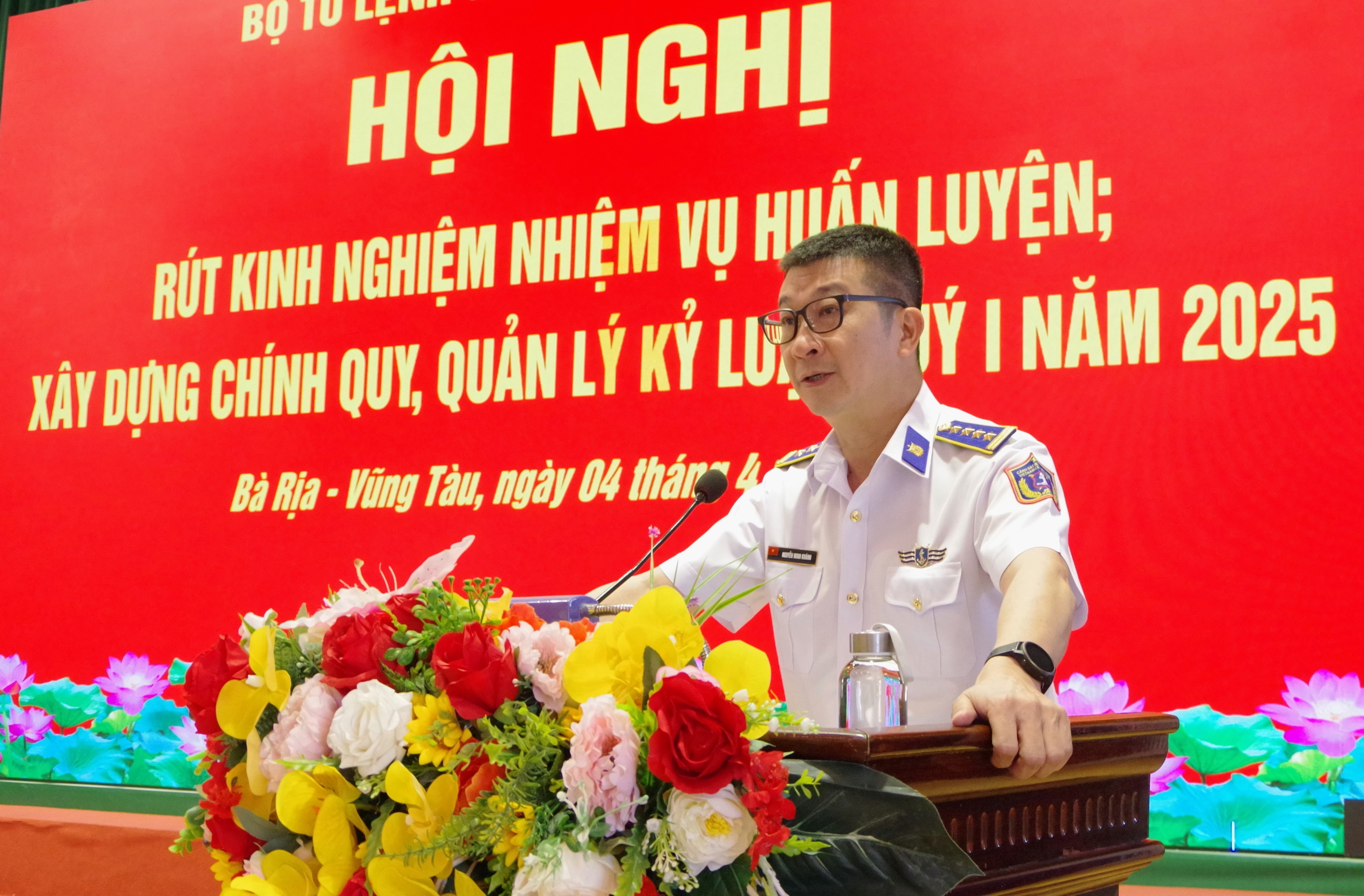 Đại tá Nguyễn Minh Khánh, Phó Tư lệnh, Tham mưu trưởng BTL Vùng CSB 3 phát biểu kết luận hội nghị.