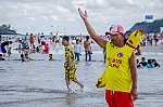 Những người hùng thầm lặng bên bờ biển