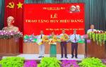 Thành ủy Bà Rịa trao Huy hiệu Đảng đến 18 đảng viên