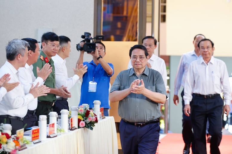 Tạo đột phá công nghệ, làm mới động lực tăng trưởng