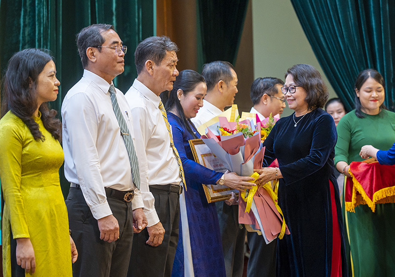 Học tập và làm theo Bác ngày càng thiết thực, hiệu quả