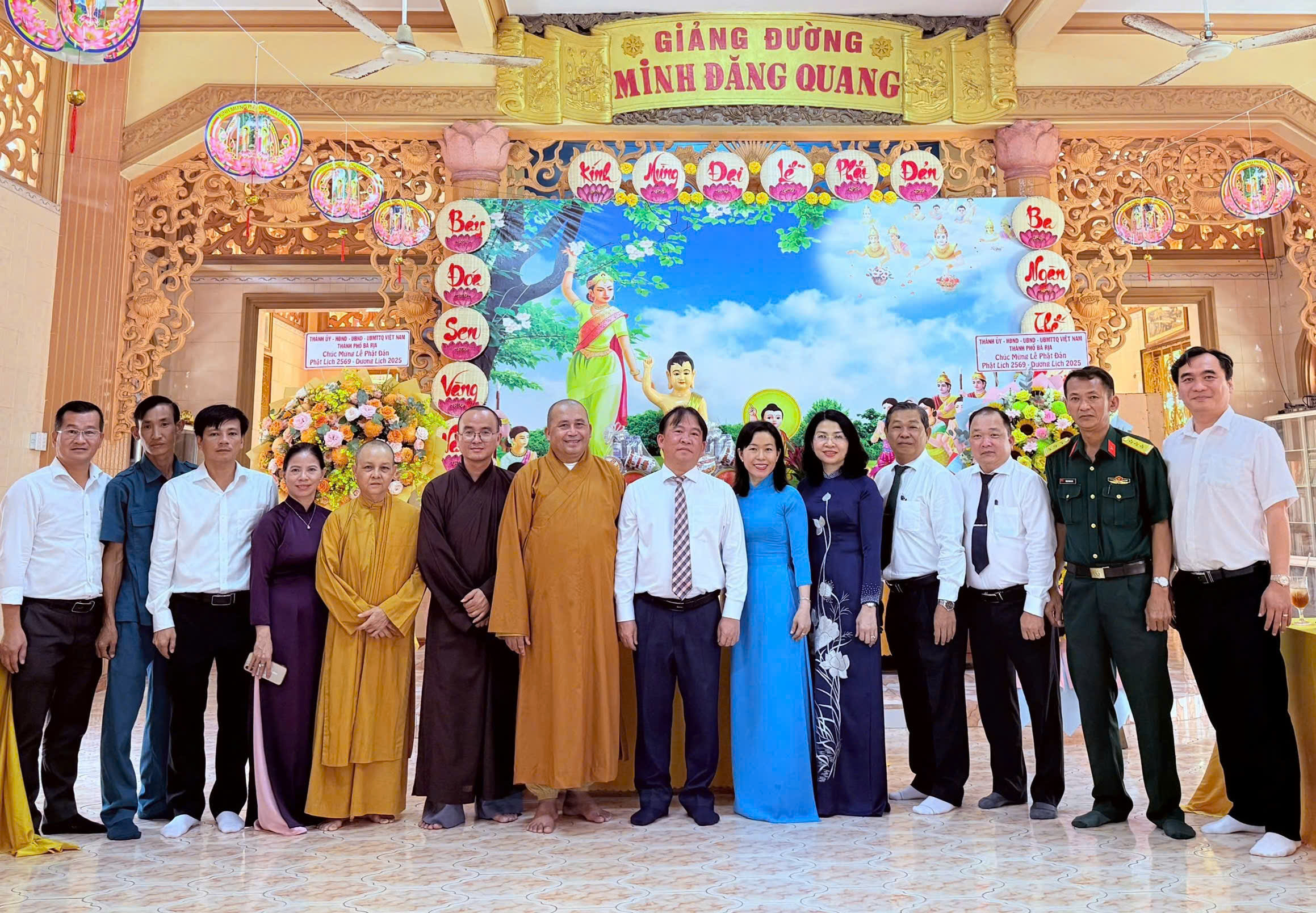 Đoàn do ông Trần Tuấn Lĩnh, Bí thư Thành ủy Bà Rịa làm trưởng đoàn thăm, chúc Ban Trị sự Giáo hội phật giáo Việt Nam TP.Bà Rịa 