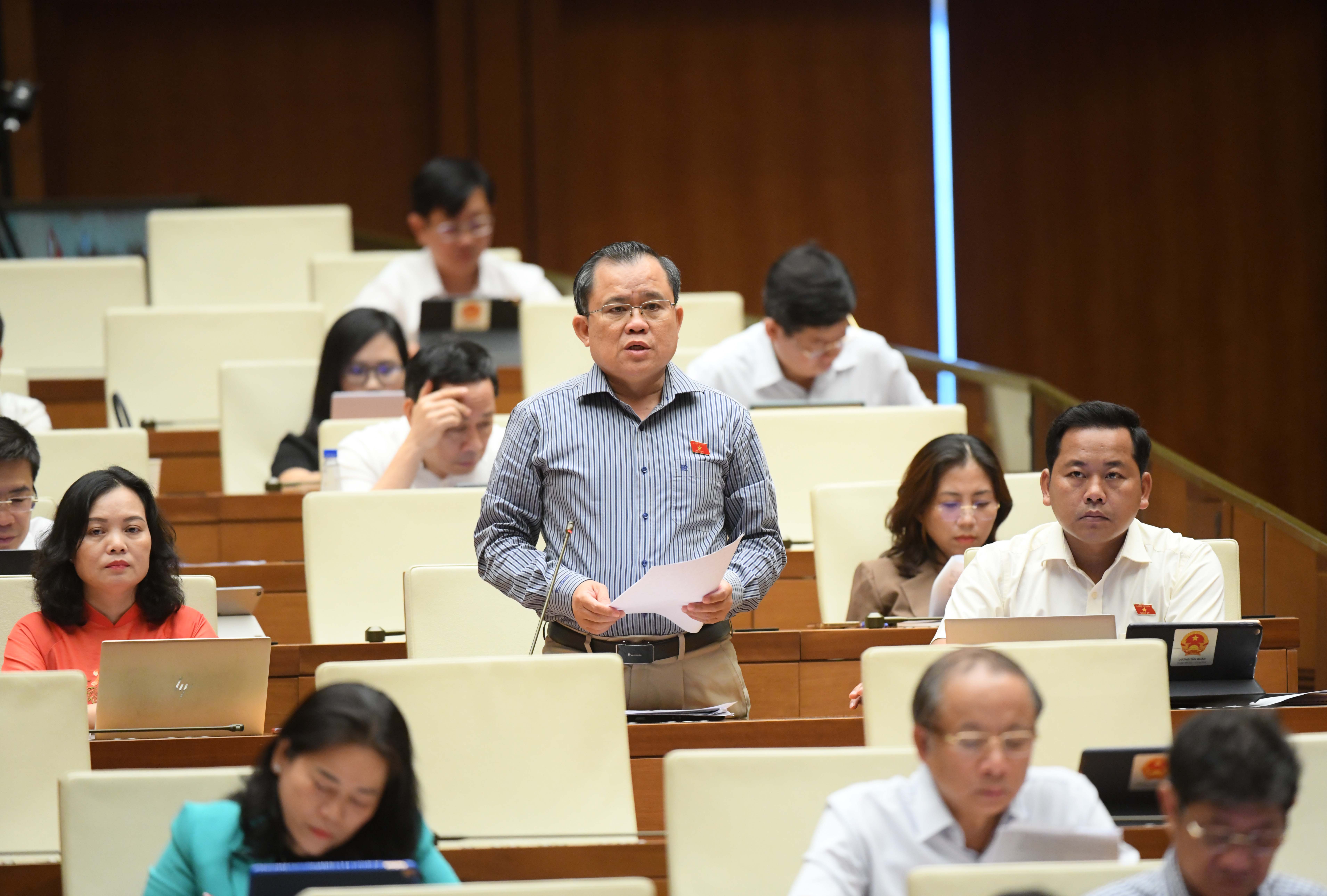 Đại biểu Nguyễn Tâm Hùng: Cần sửa đổi chính sách bảo hiểm thất nghiệp theo hướng linh hoạt, công bằng và bền vững.