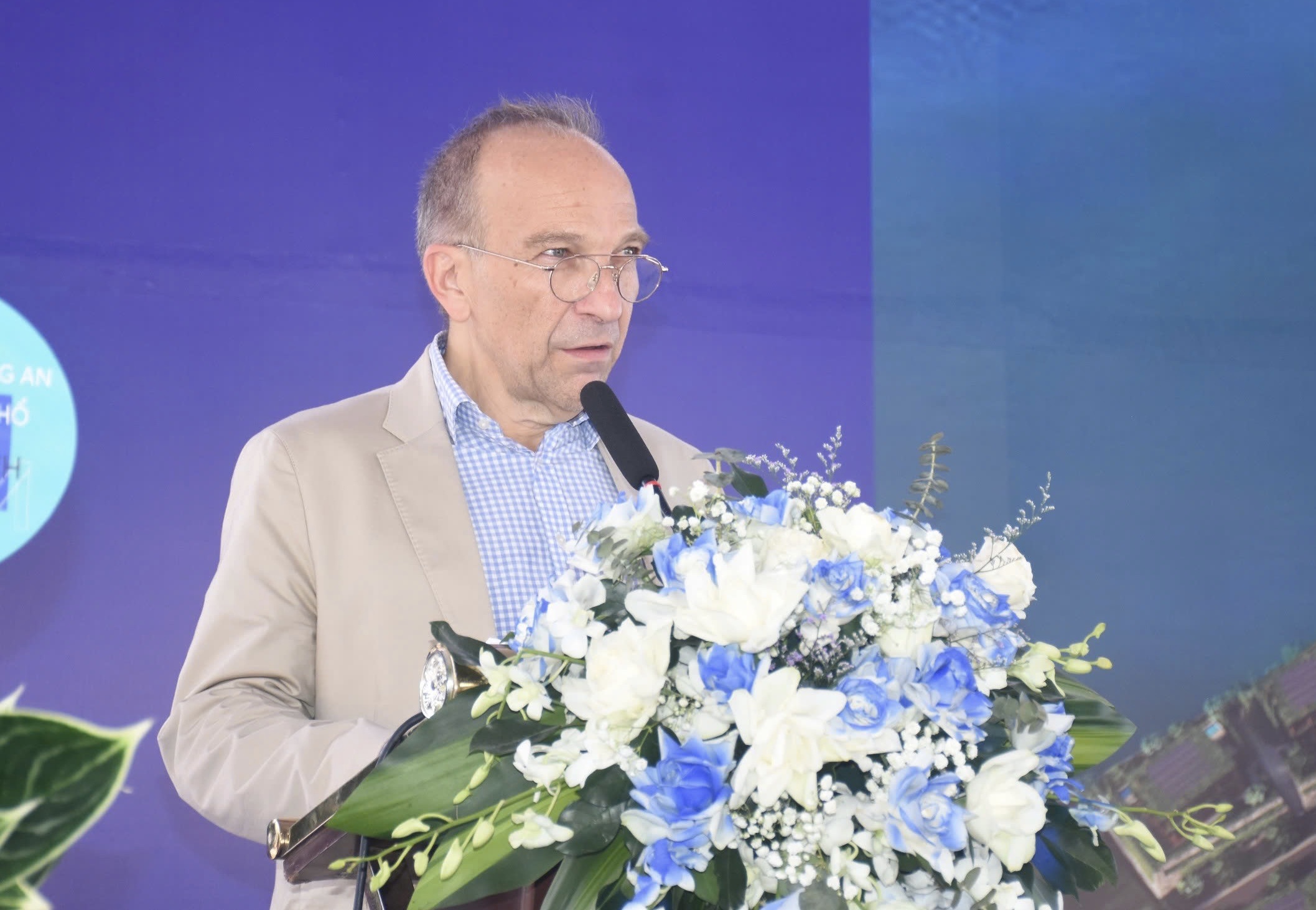 ông Eric Jean Bernard Merlin, Chủ tịch HĐTV kiêm Tổng Giám Đốc Công ty TNHH Khu du lịch Sông Ray