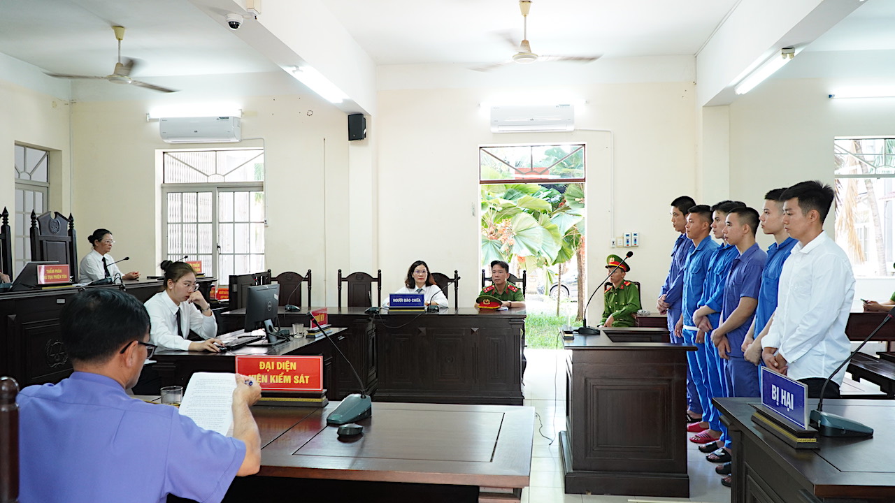 Toàn cảnh phiên xét xử.
