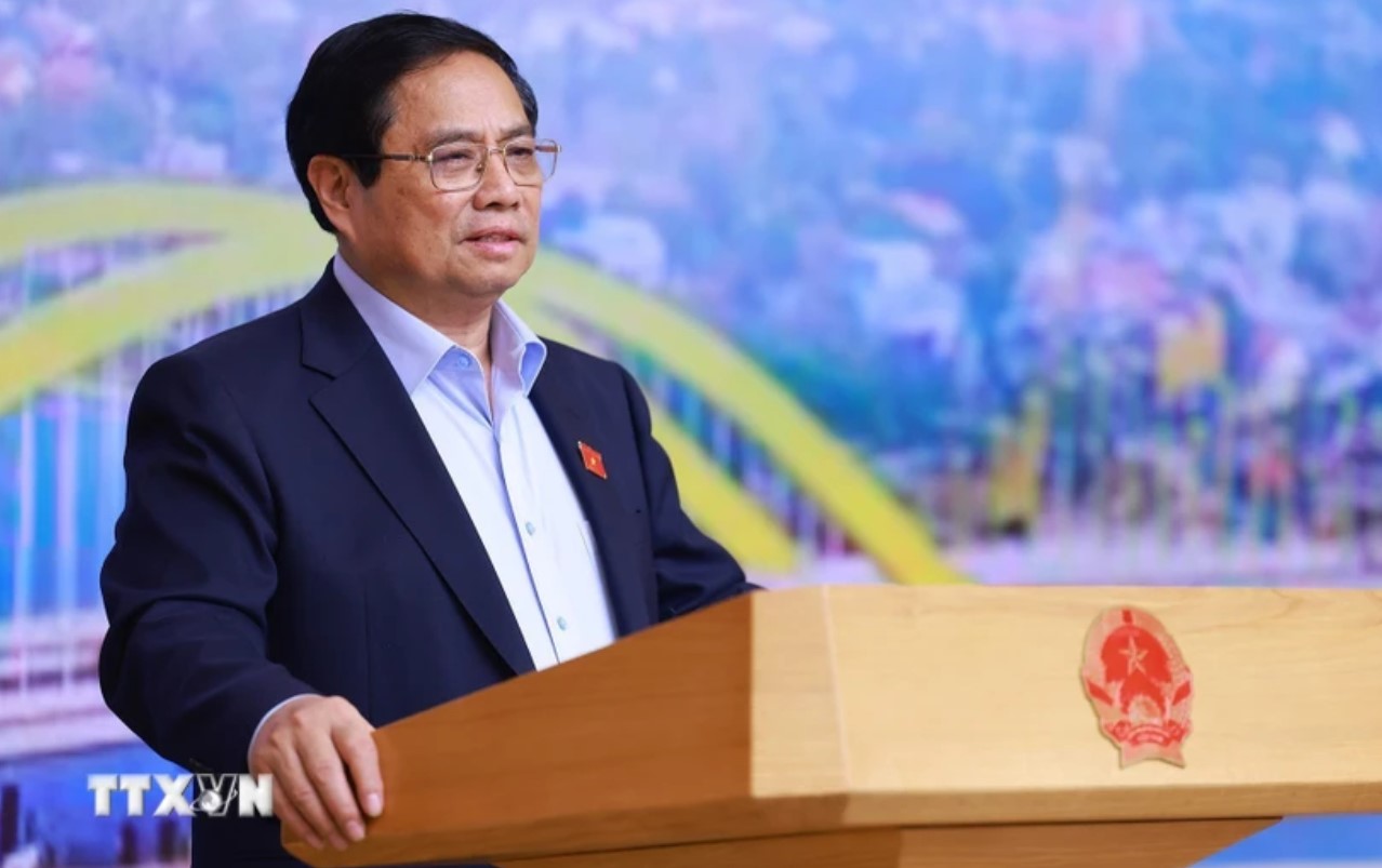 Thủ tướng Phạm Minh Chính chủ trì Phiên họp thứ 17 của Ban Chỉ đạo nhà nước các công trình, dự án quan trọng quốc gia, trọng điểm của ngành giao thông vận tải. (Ảnh: Dương Giang/TTXVN)