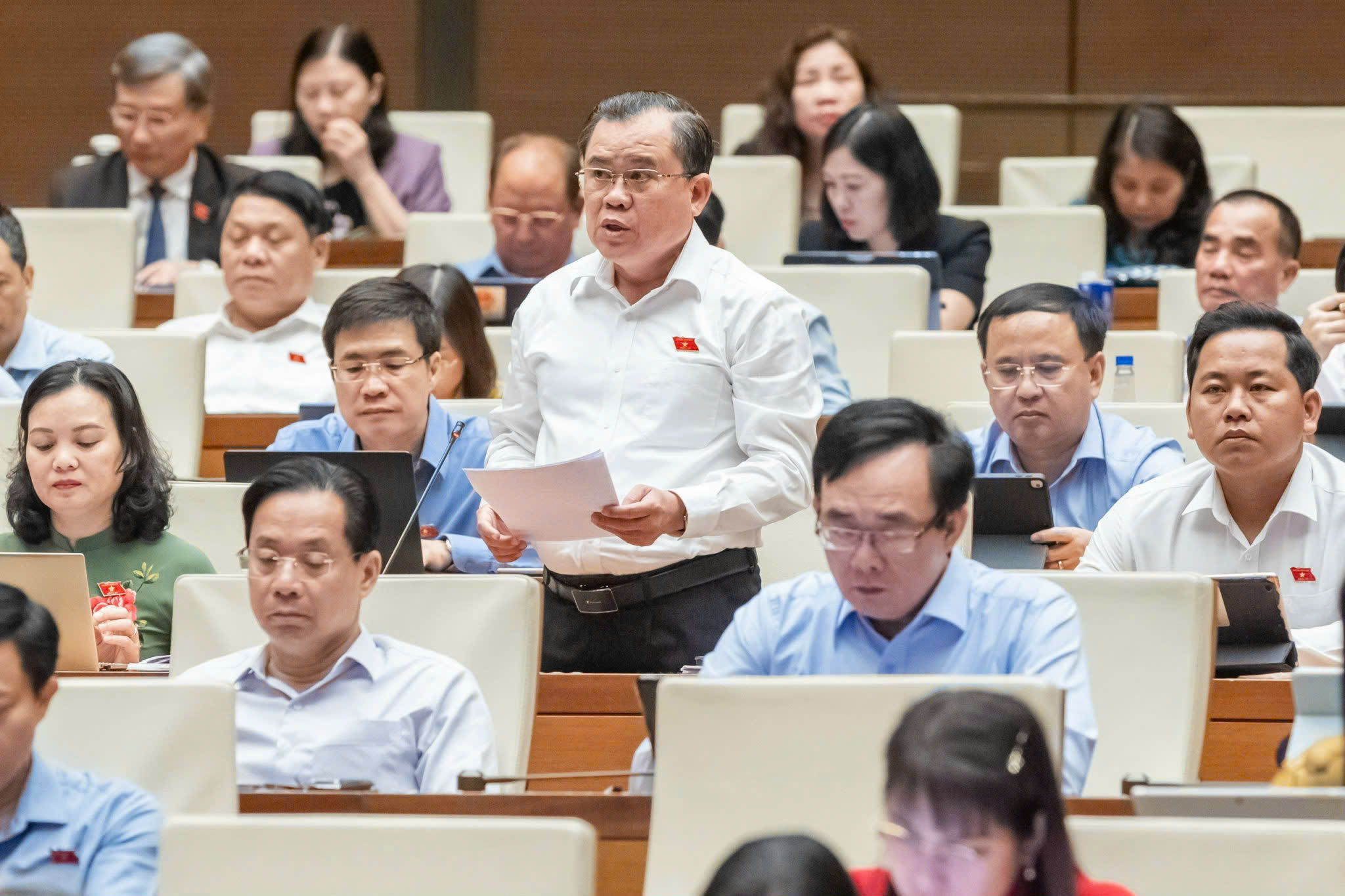 Đại tá Nguyễn Tâm Hùng, Ủy viên ủy ban Quốc phòng, An ninh và Đối ngoại của Quốc hội: “Cần thiết lập hành lang pháp lý rõ ràng cho quảng cáo xuyên biên giới