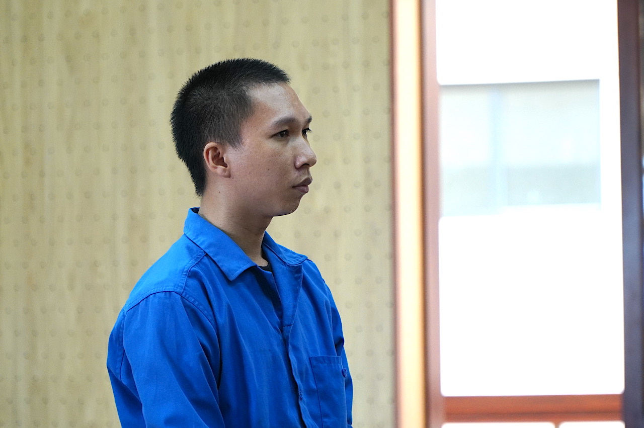 bị tuyên phạt 16 năm tù.